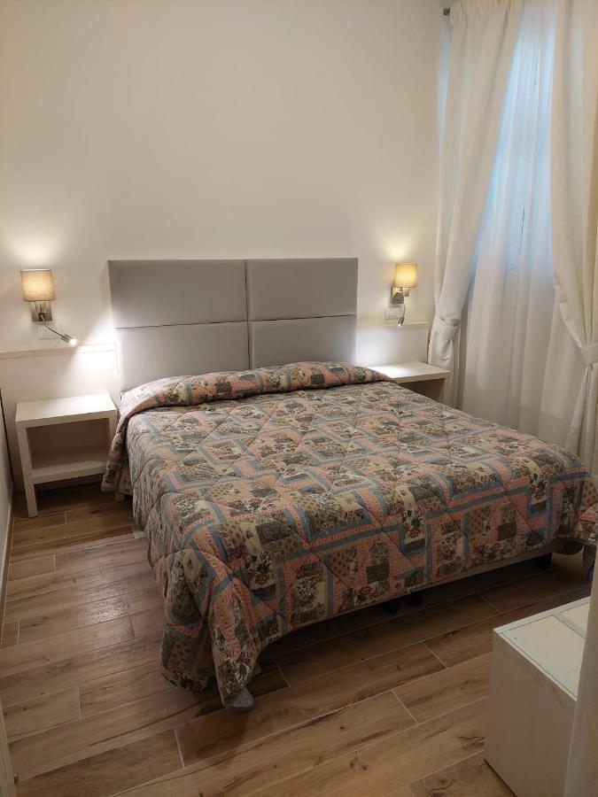 מרינה די מסה Hotel Patrizia מראה חיצוני תמונה