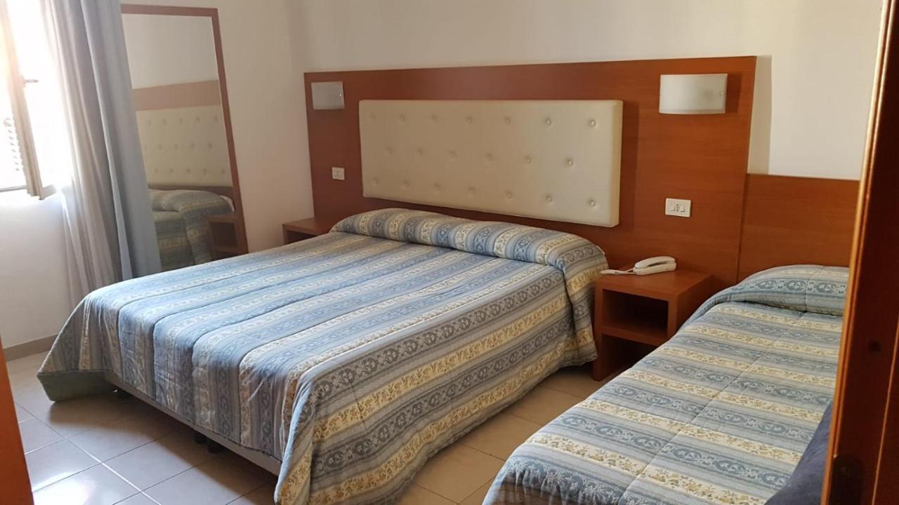 מרינה די מסה Hotel Patrizia מראה חיצוני תמונה